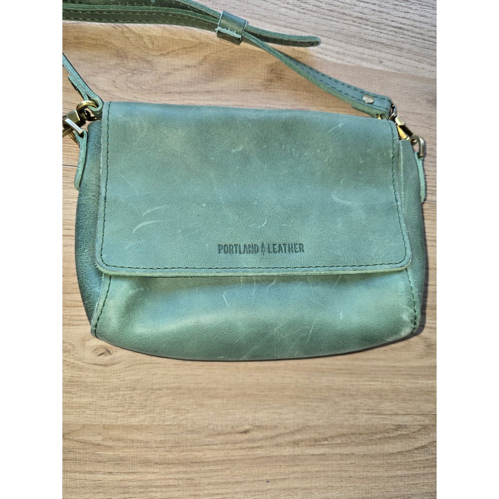 Portland Leather Metro Mini Womens Crossbody Bag Green Minimalist bohemian chic - Picture 3 of 14